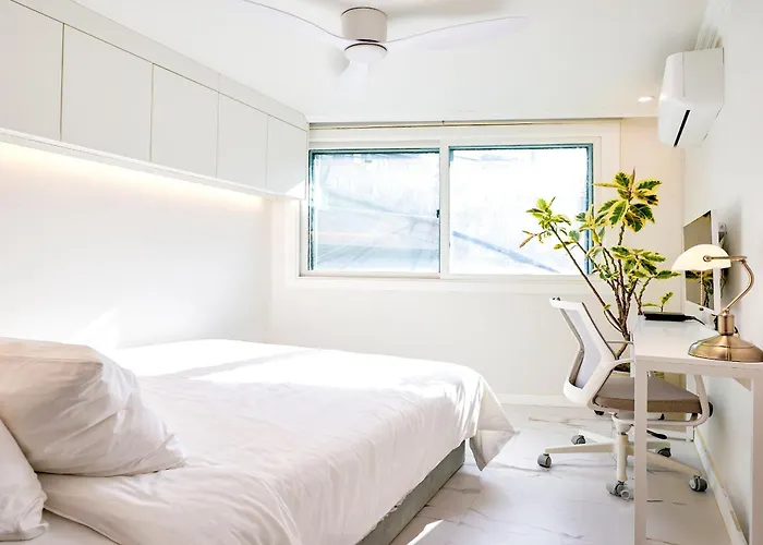 Htb Tailored Service & Garden Near Stn Seul